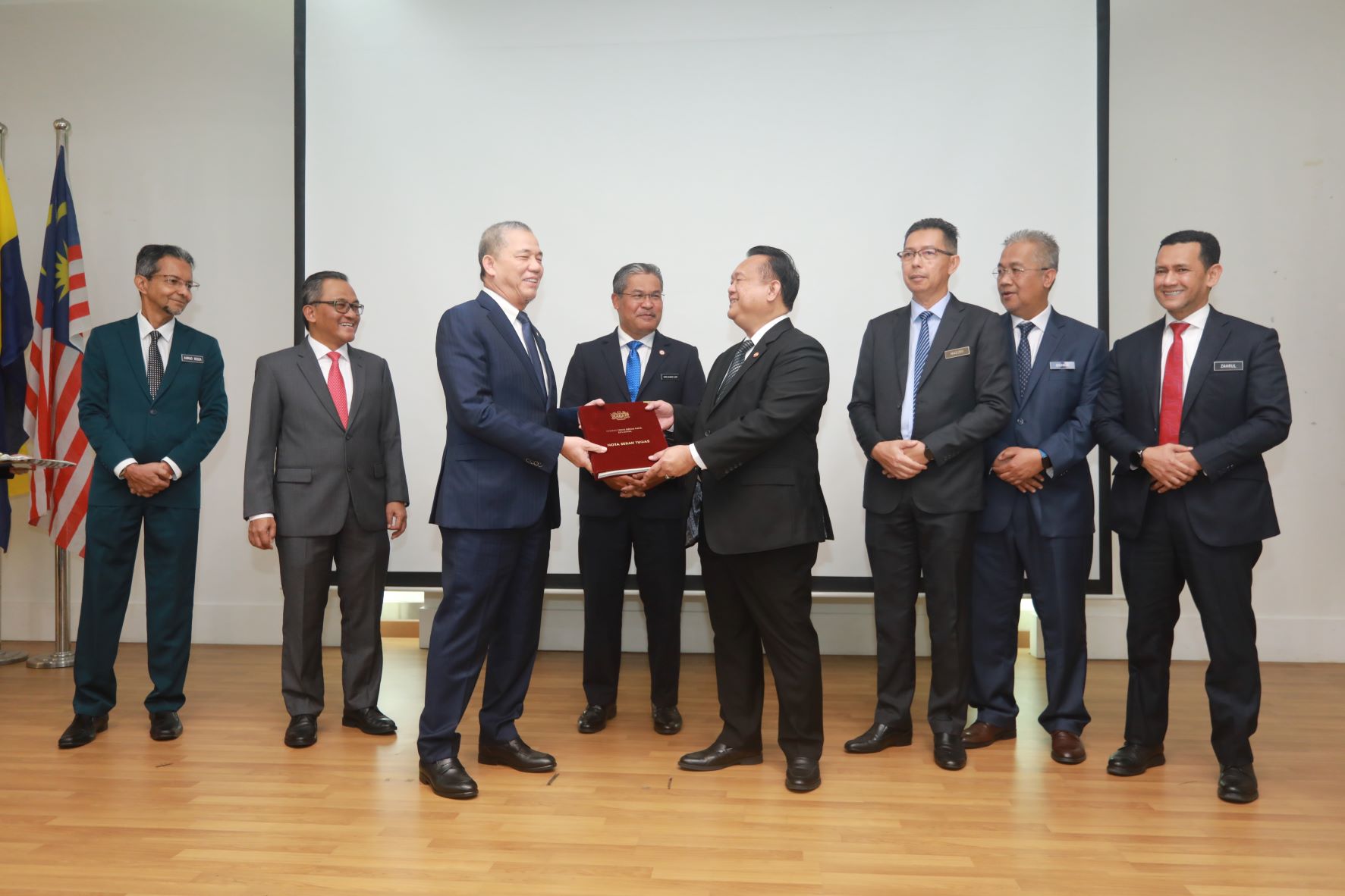 Majlis Serah Tugas Menteri Kerja Raya