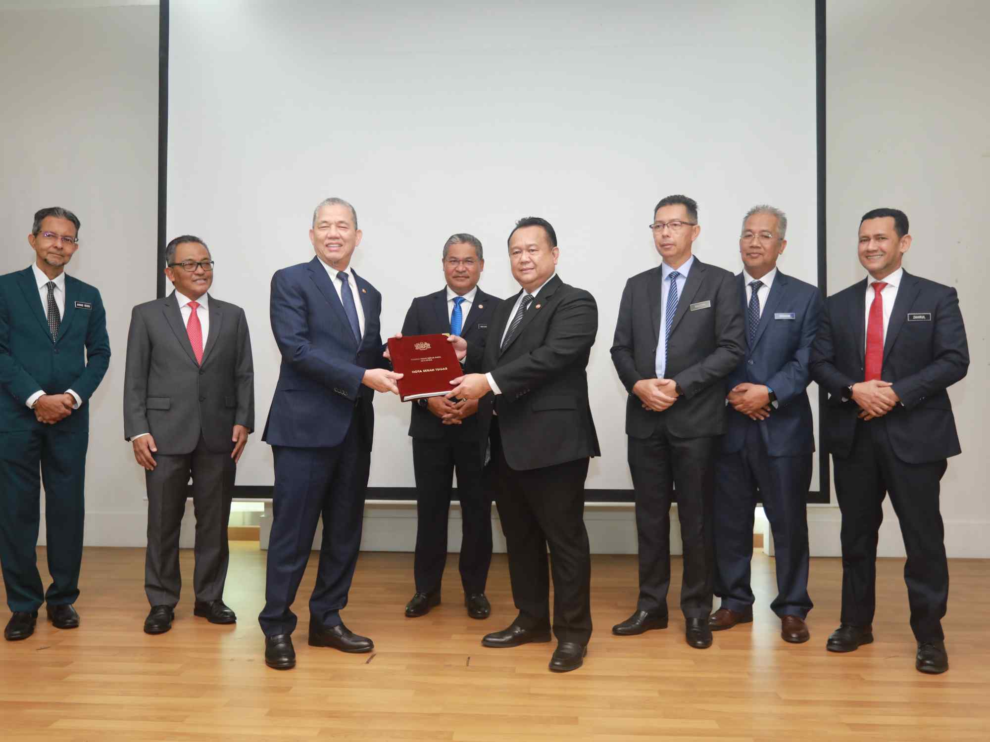 Majlis Serah Tugas Menteri Kerja Raya