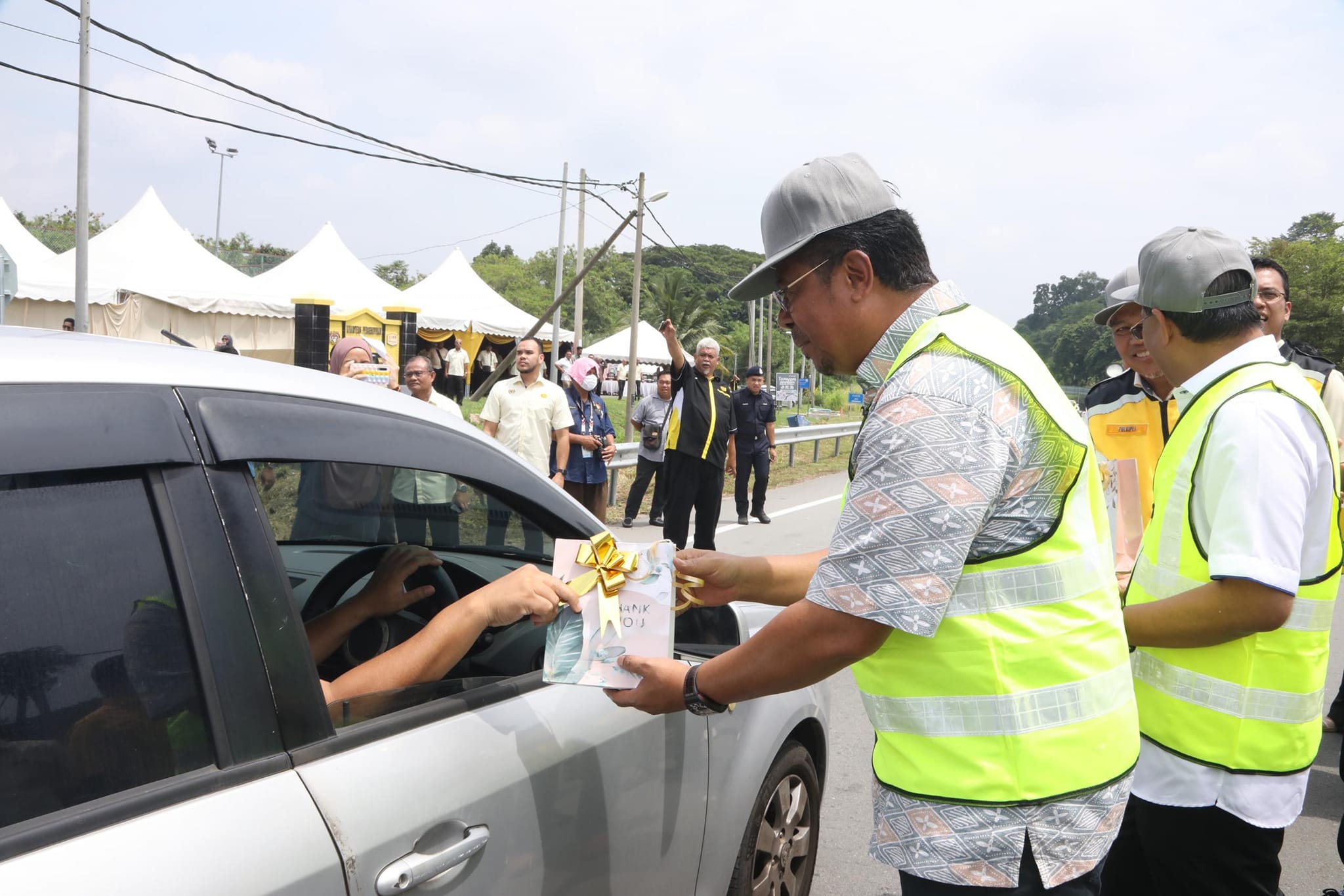 Penyerahan Projek Menaik Taraf Laluan 64 Jalan Benta - Jerantut - Maran Fasa 1 Segmen 7, Pahang