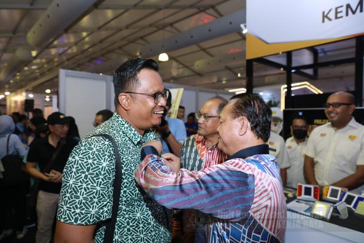 Program Setahun Bersama Kerajaan Madani