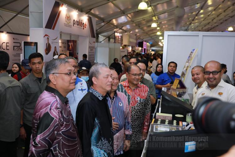 Program Setahun Bersama Kerajaan Madani