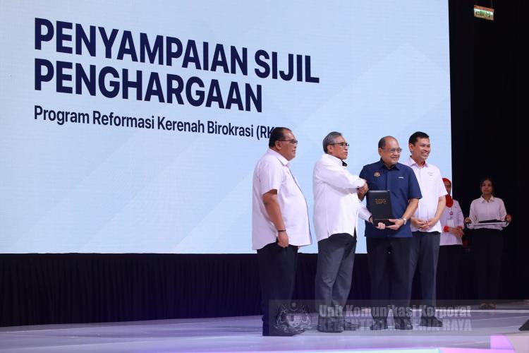 Sambutan 2 Tahun Madani