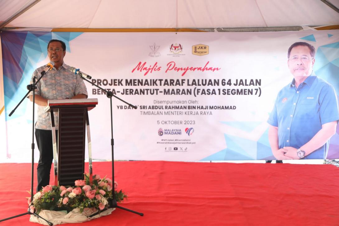 Penyerahan Projek Menaik Taraf Laluan 64 Jalan Benta - Jerantut - Maran Fasa 1 Segmen 7, Pahang